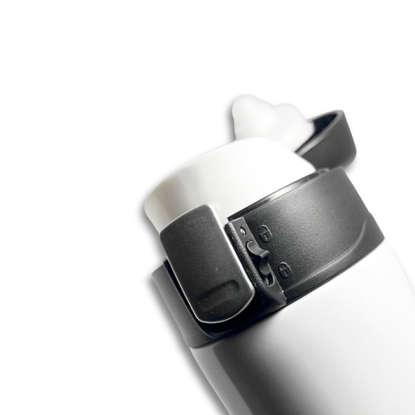 kubek-termiczny-stal-nierdzewna-zamkniecie-przycisk